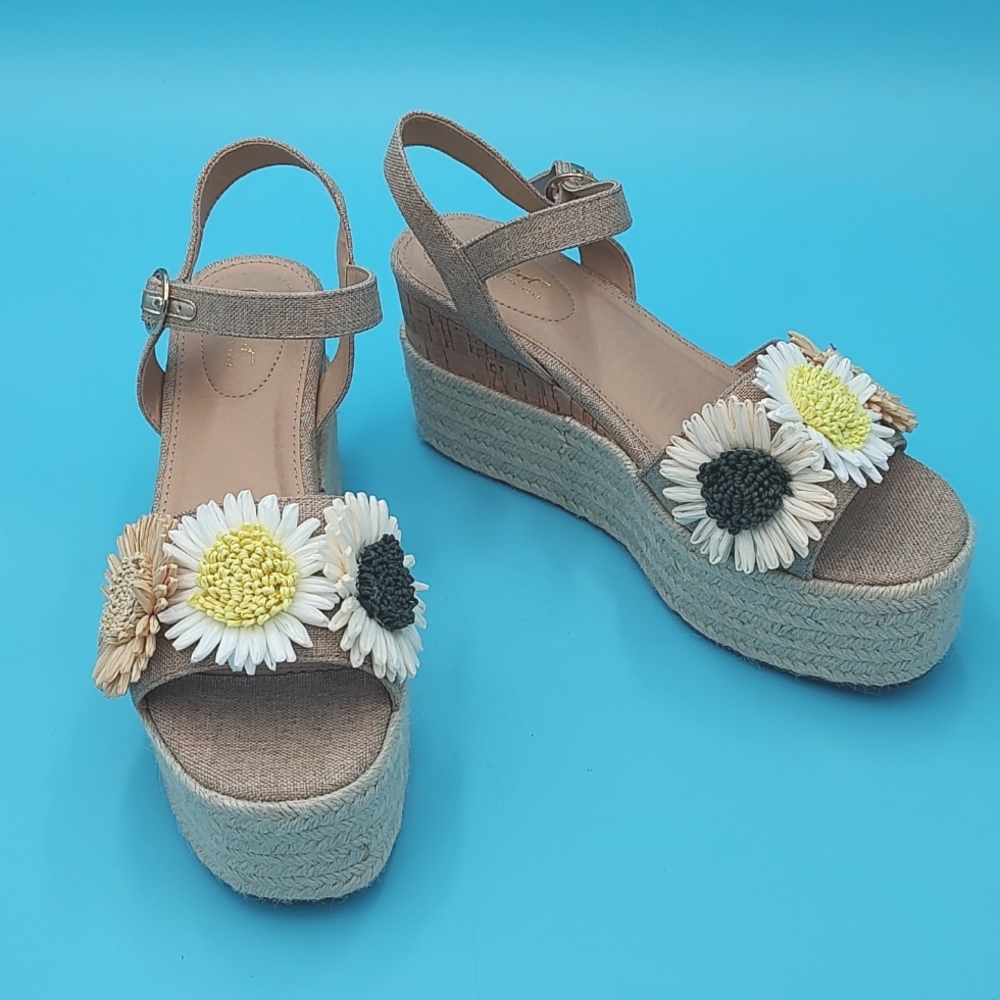 C Comfort EST. 1946 Floral Platform Block Heel Sandals Size 9